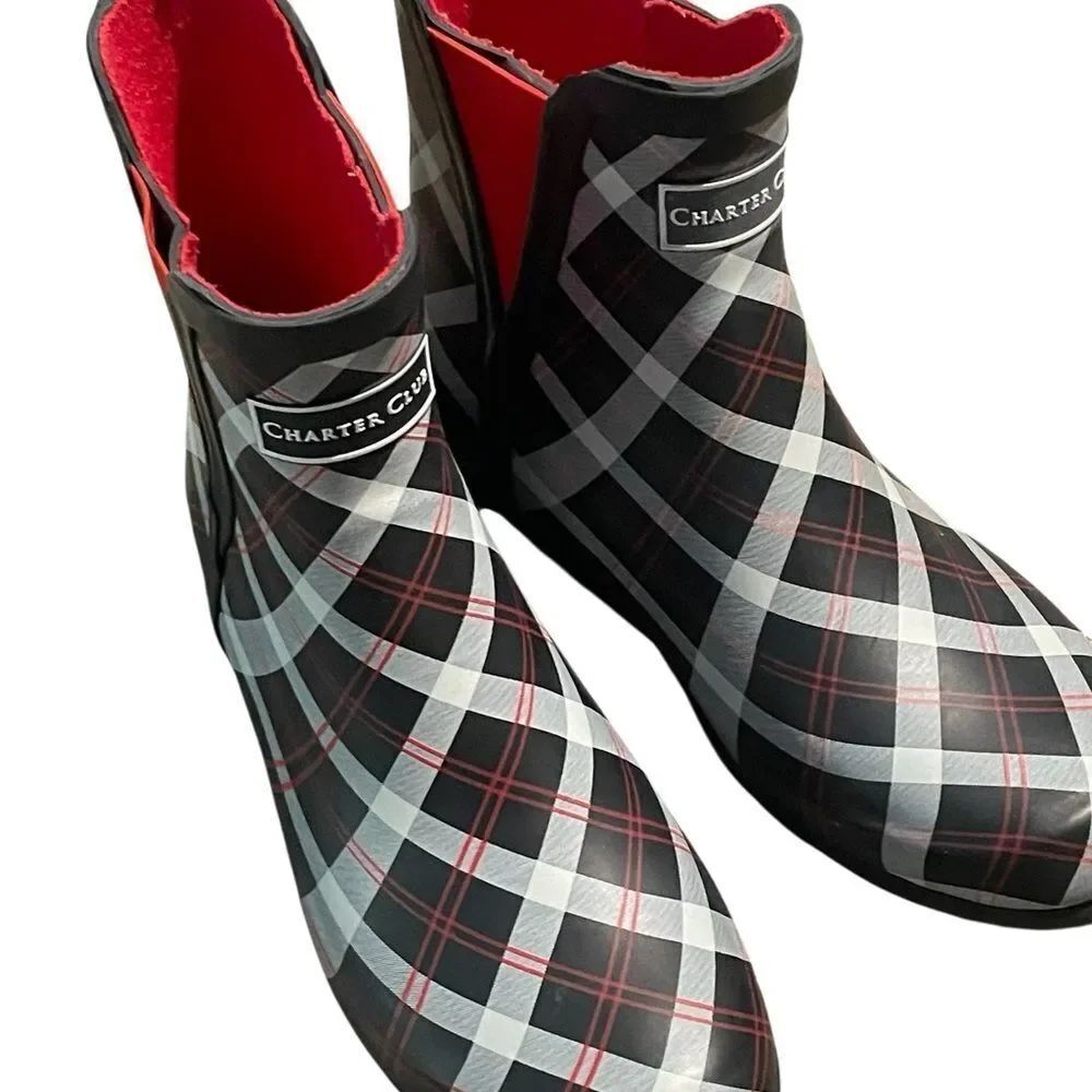 Charter Club woMen's Black and Red Plaid Shoes perfect condition size 7 like new